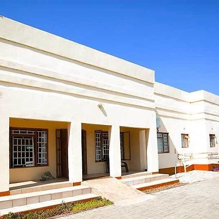 Nkanga Hotel Kasane Eksteriør bilde